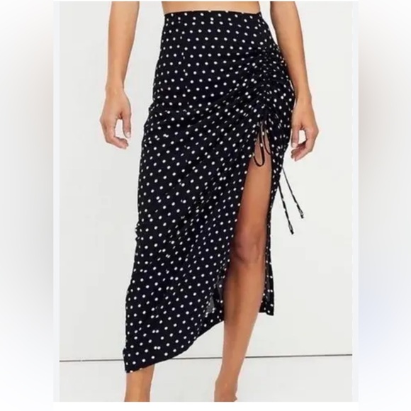 SHEIN Curve Black and White Polka Dot Skirt - Picture 1 of 6